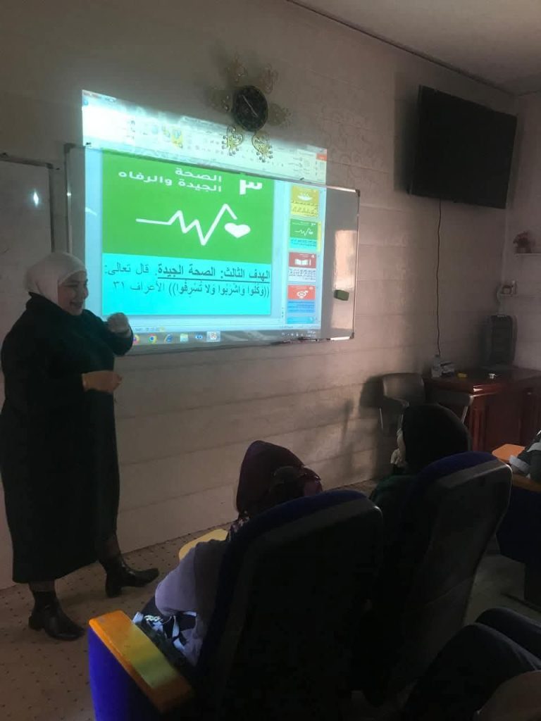 وحدة شؤون المرأة  تقيم ورشة عن :(( المشاركة المجتمعية ودورها في ترسيخ التربية البيئية لدى أفراد المجتمع))