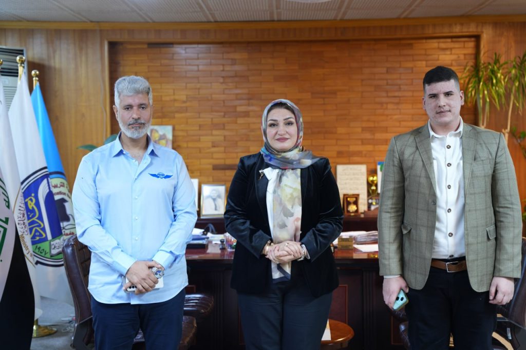 عميدة كلية التربية للبنات تبحث الأمن السيبراني والذكاء الاصطناعي مع الكابتن فريد لفتة•••